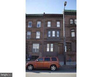 2318 Broad