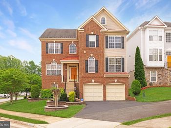 7205 Lyndam Hill