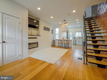 913 Yewdall
