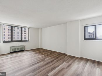 1420 Locust