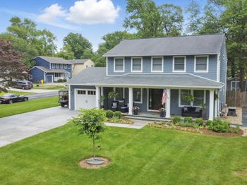 1367 Cedar