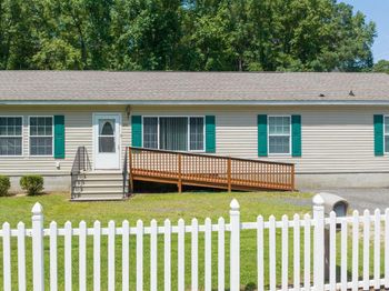203 Bynum
