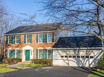 8518 Green Spring