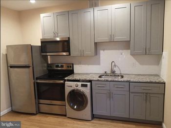 4604 Kingsessing