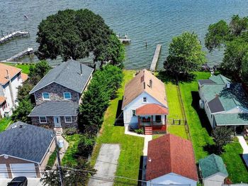 3932 Glenhurst