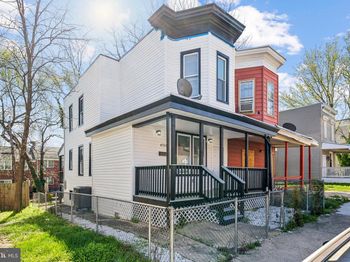 4715 Alhambra