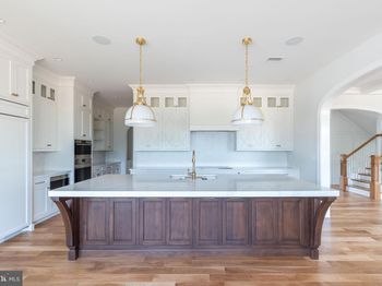 1052 Eagle Road