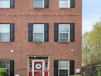 2738 Tilton