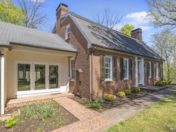 330 Carrsbrook Dr