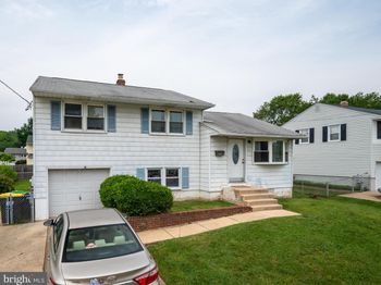 1319 Kenwood