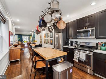 4935 Pine