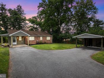 2465 Carlisle
