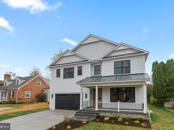9211 Villa