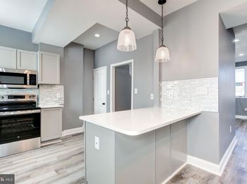 3611 Belair