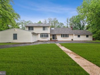 1602 Ravenswood