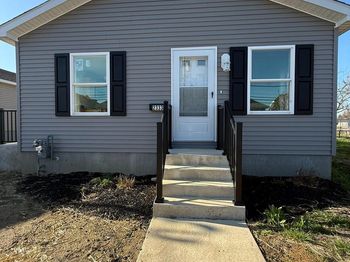 2329 Macdade