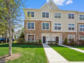 318 Barnard