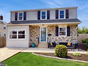 2209 Clayton