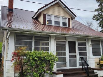 209 Pine