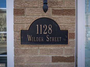 1128 Wilder