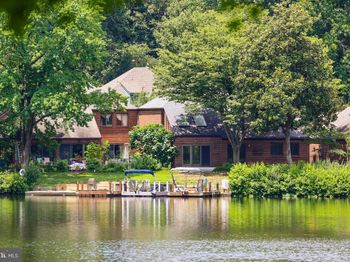11311 Harborside Cluster
