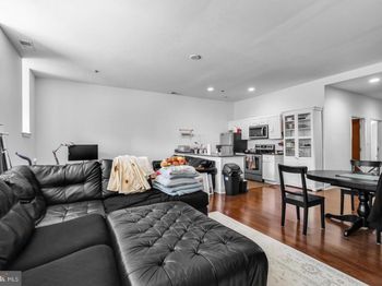 1001 Chestnut