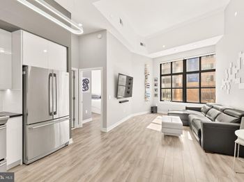 460 New York
