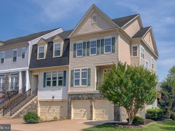 18256 Ash Mill