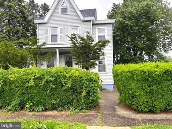 320 Magnolia