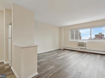 2101 Chestnut