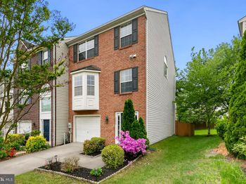 5830 Shady Oak