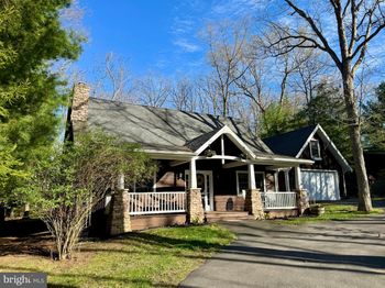 302 Oak Way