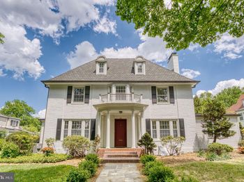 2305 Macdonough