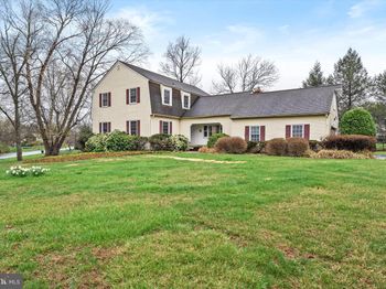 106 Crestwood