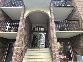 3376 Woodburn