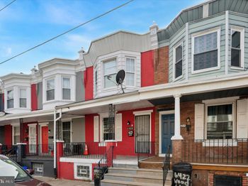 6420 Woodstock