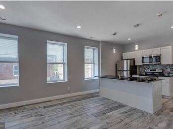 2323 Mifflin