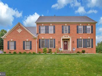 927 Brick Manor
