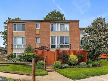 10816 Green Mountain