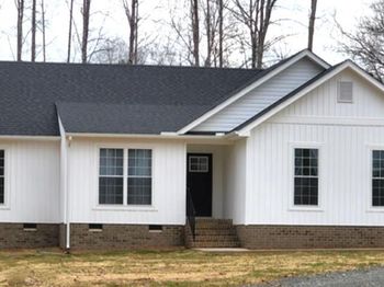 883 Pinehurst Dr