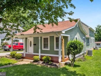 6442 Holyoke
