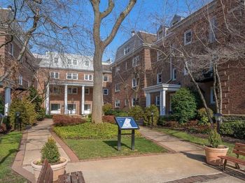 237 Montgomery Ave