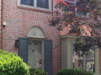 5711 Crownleigh
