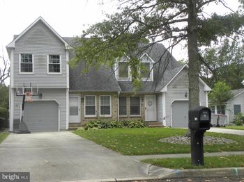 983 Magnolia