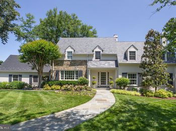 5325 Kenwood