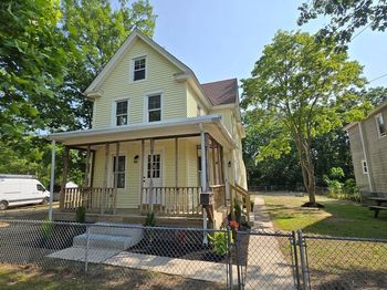 1328 Canal