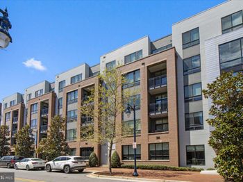 145 Riverhaven