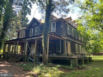 605 Upland