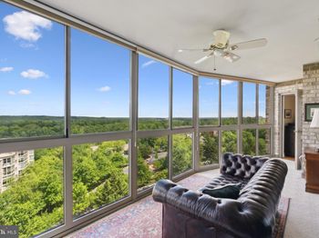 19385 Cypress Ridge