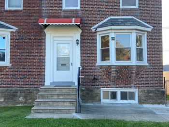 4014 Lansing